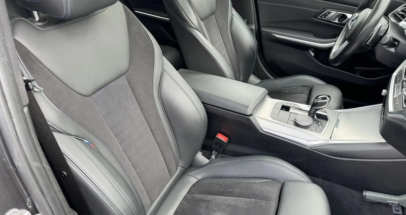 BMW Seria 3 cena 119000 przebieg: 158145, rok produkcji 2020 z Myślibórz małe 326